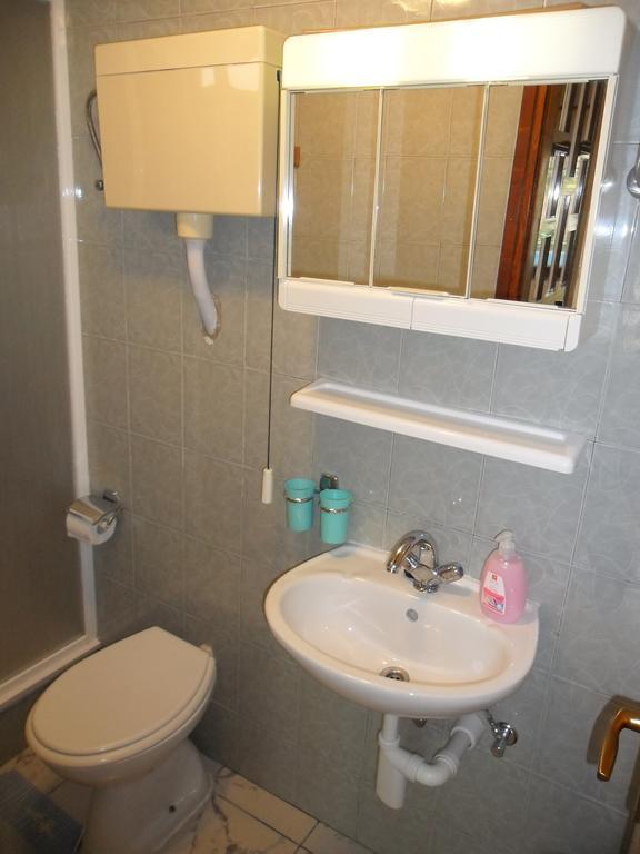 Vile Park Apartments Porec Bagian luar foto